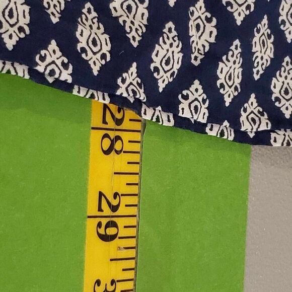 Talbots Tunic Top Size Medium Women’s Popover Blouse Cotton Embroidered LS - Picture 10 of 11